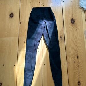 Alo High-Waist Camo Vapor Legging